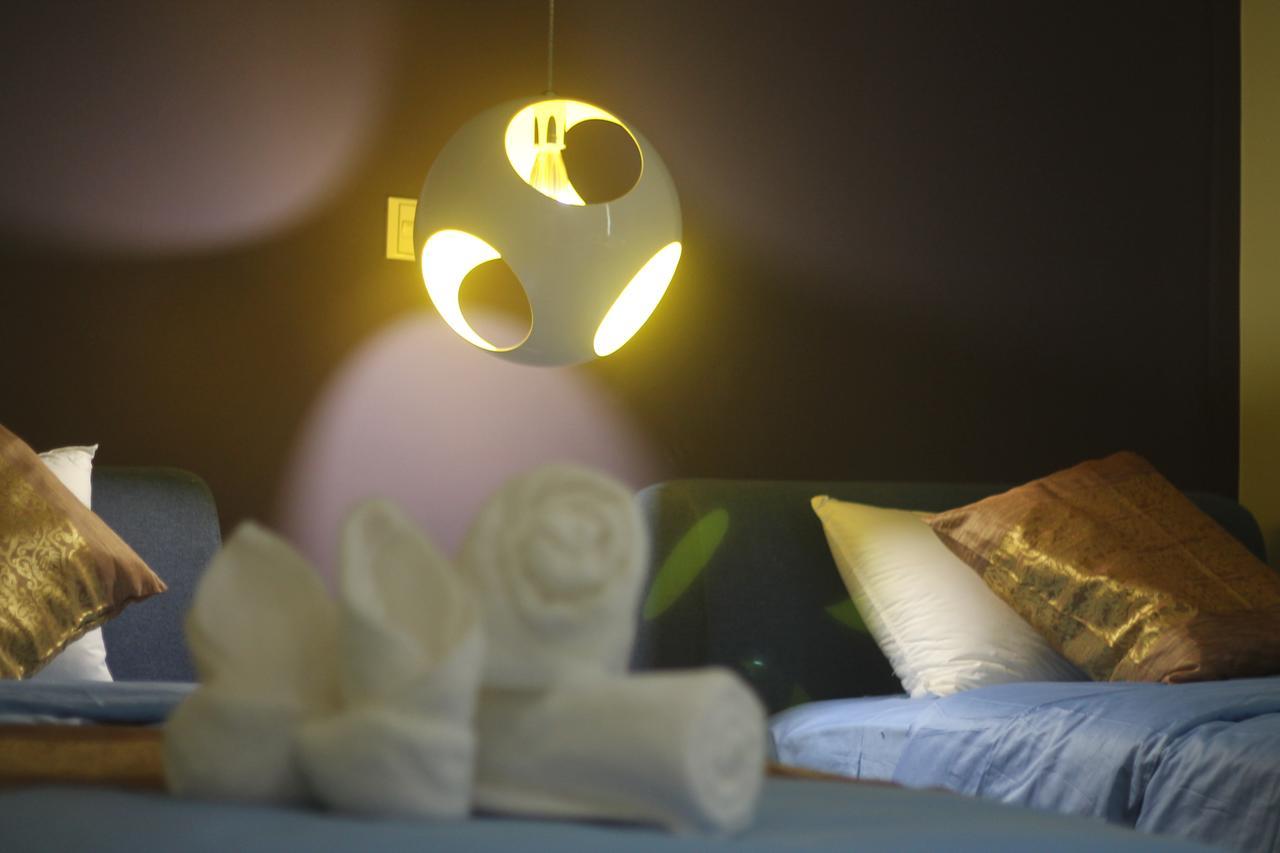 Benny'S City Hotel Сіануквіль Екстер'єр фото